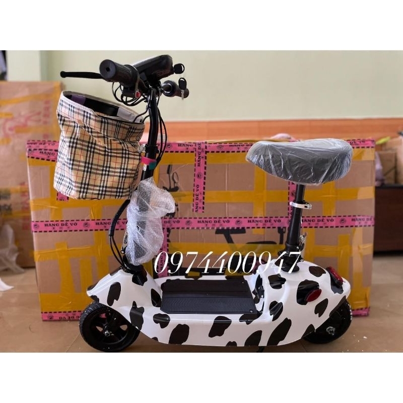 Xe điện scooter - sẵn màu bò sữa