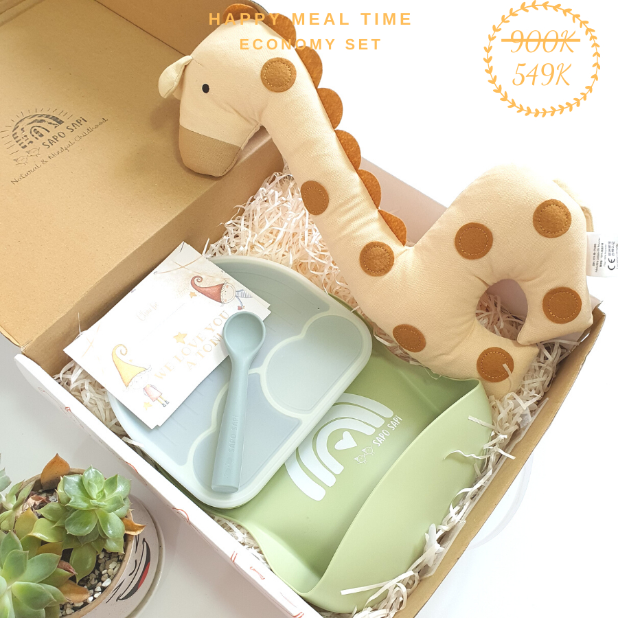 Set quà tặng đầy tháng - Happy Meal Time - Economy 4 món - khay ăn dặm chia ngăn, đế hút chân không chống đổ, yếm ăn dặm