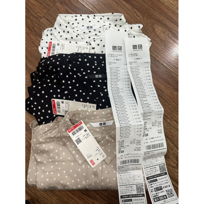 Áo sơ mi Rayon chấm bi Uni qlo