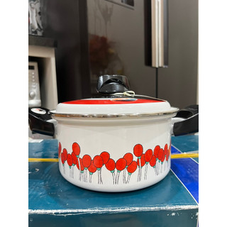 Nồi tráng men nội địa Nhật