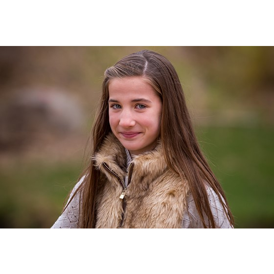 Ống Kính Canon EF 75-300mm f/4-5.6 IS USM Có chống rung, Tặng kèm fillter Bảo vệ kính , Hood loa che nắng