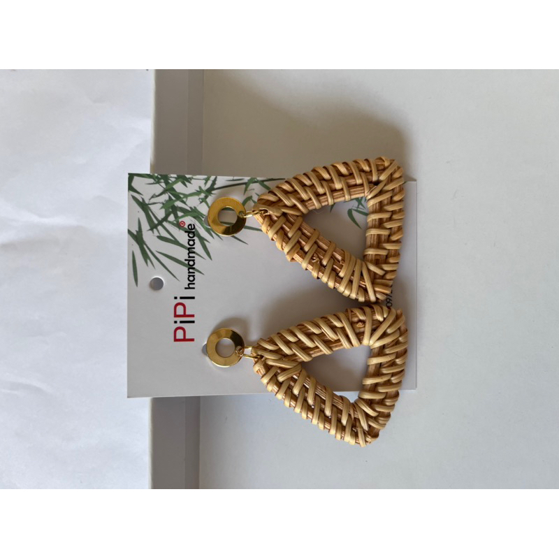 Khuyên tai mây tre giang