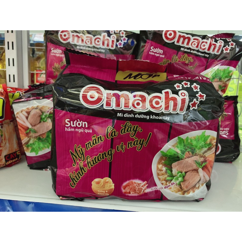 Mì Omachi sườn hầm ngũ quả và Xốt bò hầm - bịch 5 gói tiện lợi
