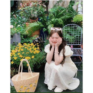 ĐẦM MIDI TAY PHỒNG CỔ V