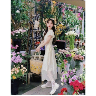 ĐẦM MIDI TAY PHỒNG CỔ V
