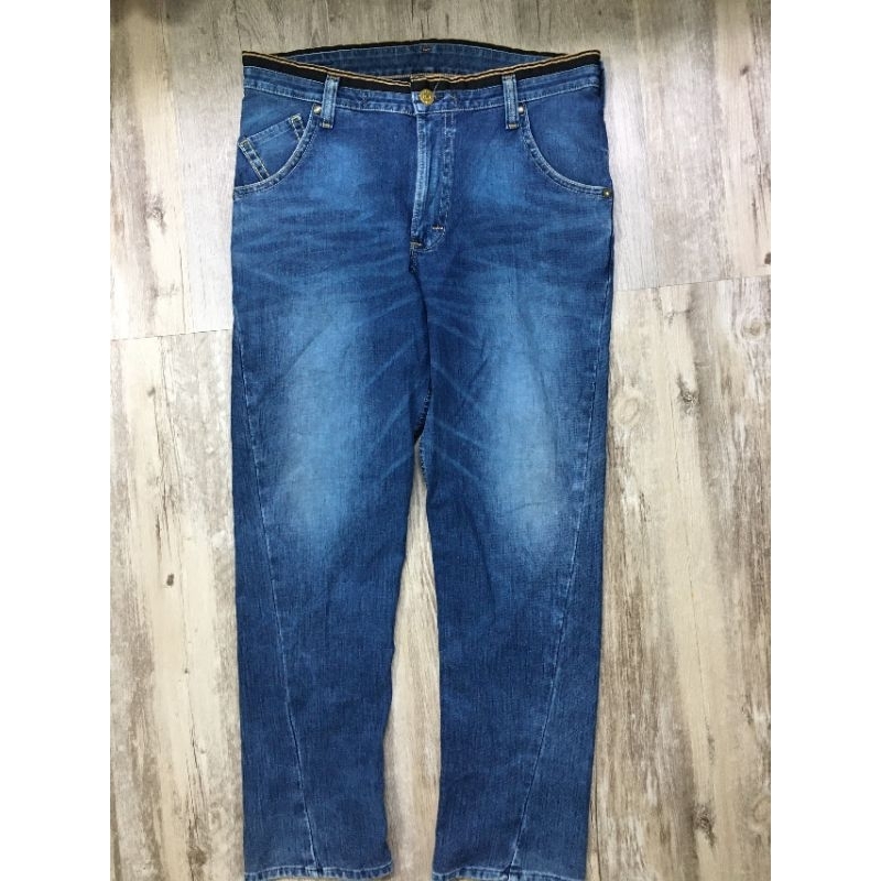 Quần jean EDWIN Japan chính hãng 2hand màu quá đẹp chỉ có 01 cái duy nhất