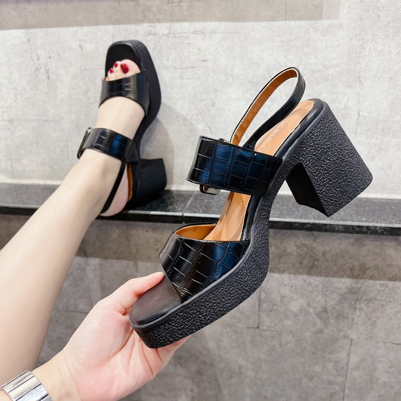 Giày  Sandal Quai Ngang Da Thật Vân Cá S.ấu ts73054