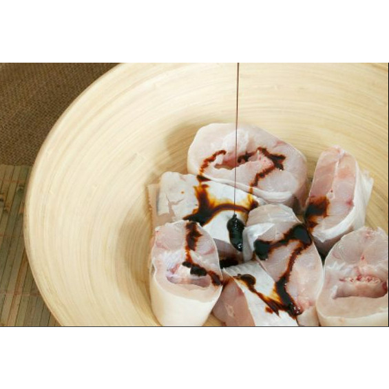 Nước Màu Dừa Bến Tre Cho những món kho Việt thêm đậm đà chai 250ml