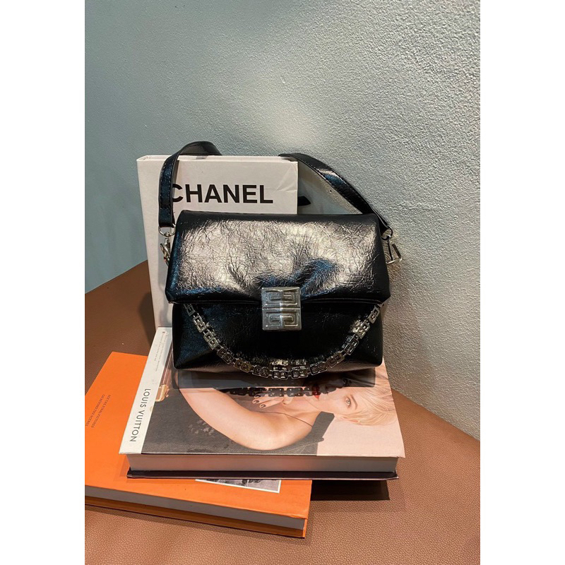 Túi Xách Nữ Kẹp Nách Da Mềm Phối Xích Khoá Vuông Túi Đeo Chéo Nữ