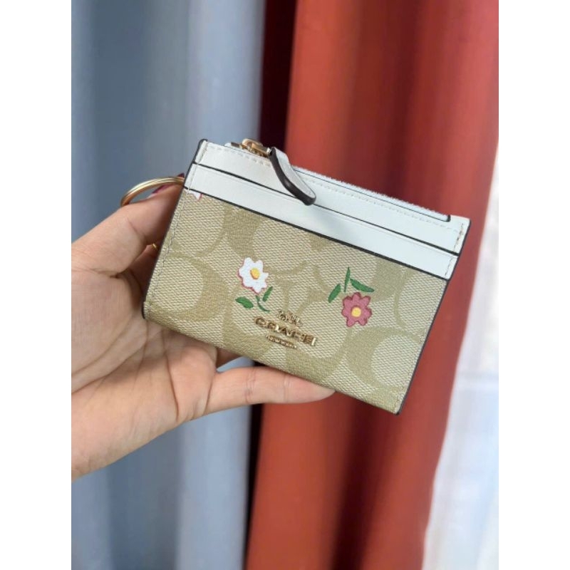 ✨✨Mini Skinny Id Case In Signature Canvas With Heart Cherry Print✨Mẫu ví card siêu xinh