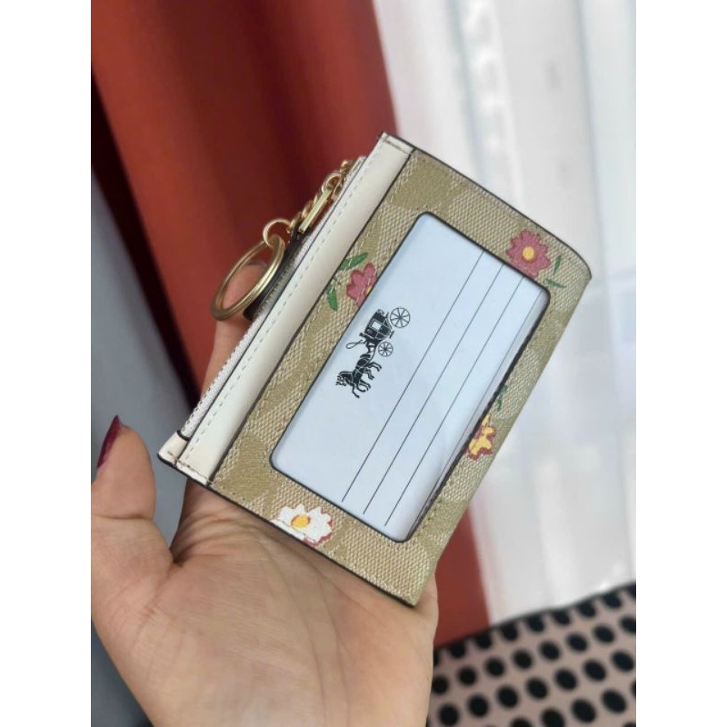 ✨✨Mini Skinny Id Case In Signature Canvas With Heart Cherry Print✨Mẫu ví card siêu xinh