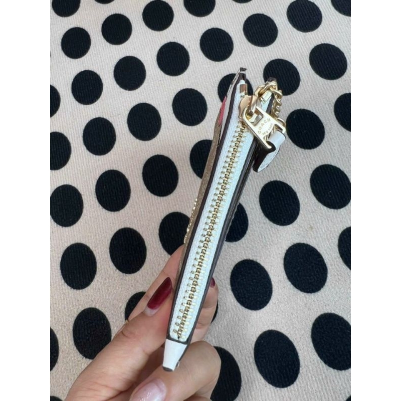 Ví coac.h card vừa làm móc khoá hoặc charm móc túi đều xinh