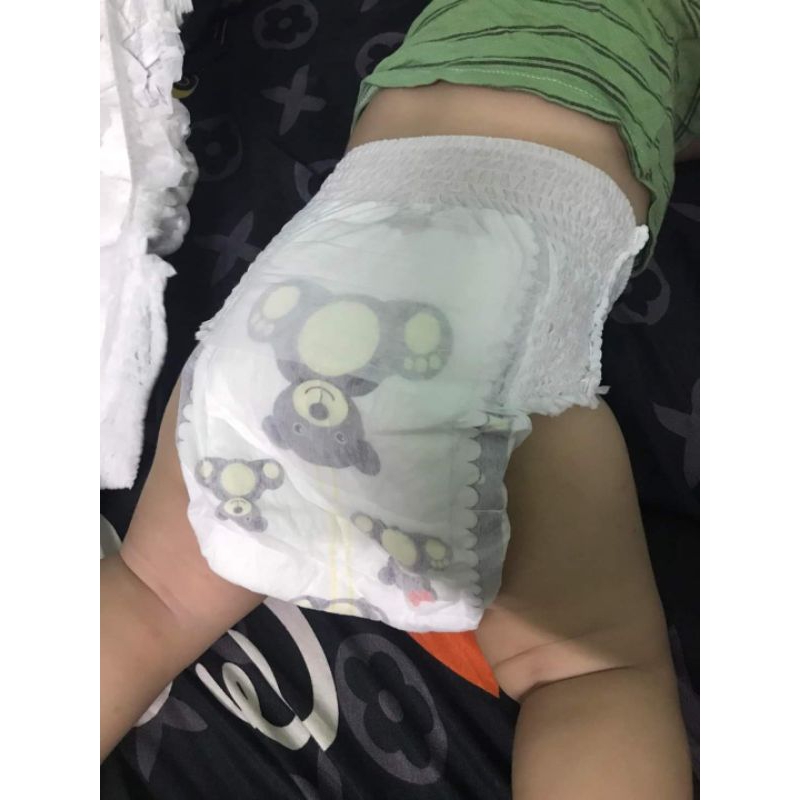 Combo 100 miếng Bỉm quần HipgigA loại 1 mềm mịn thấm hút tốt