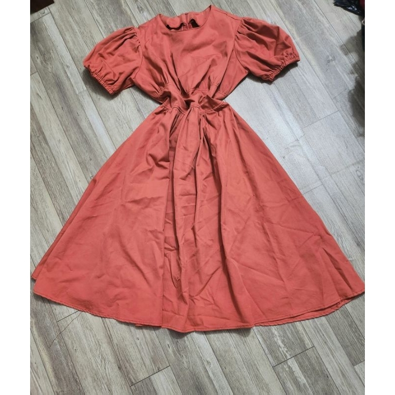 Thanh lý đầm kiểu S