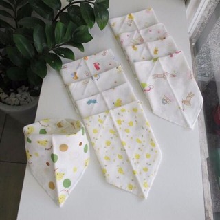 Khăn yếm xô cúc bấm cho bé, yếm cúc