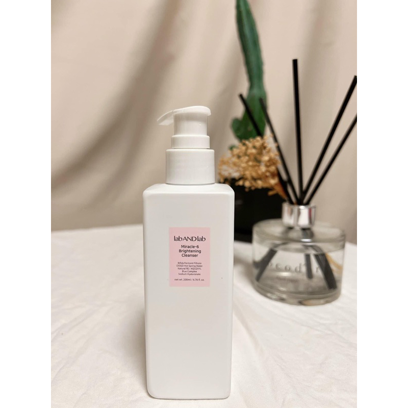 TẮM TRẮNG DA MẶT LABANDLAB