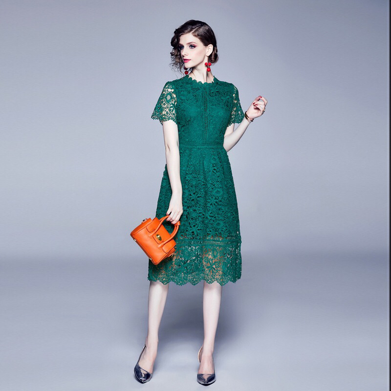 Đầm ren dáng xoè thiết kế mới trẻ trung