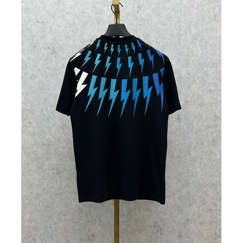 Áo phông G.V.C Neww Arrivals màu cao cấp có sẵn !!