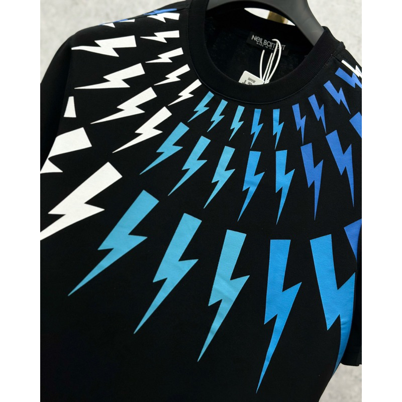 Áo phông G.V.C Neww Arrivals màu cao cấp có sẵn !!