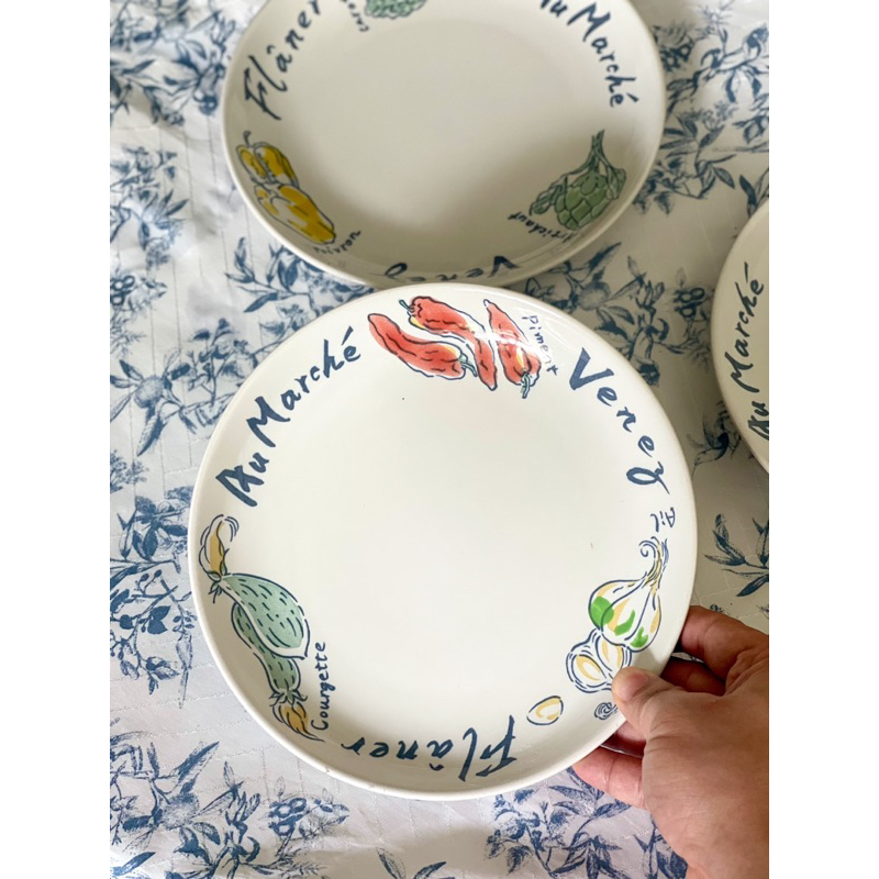 Gốm nhật - Dĩa viền khắc hoạ tiết rau củ quả cực xinh, size 20cm