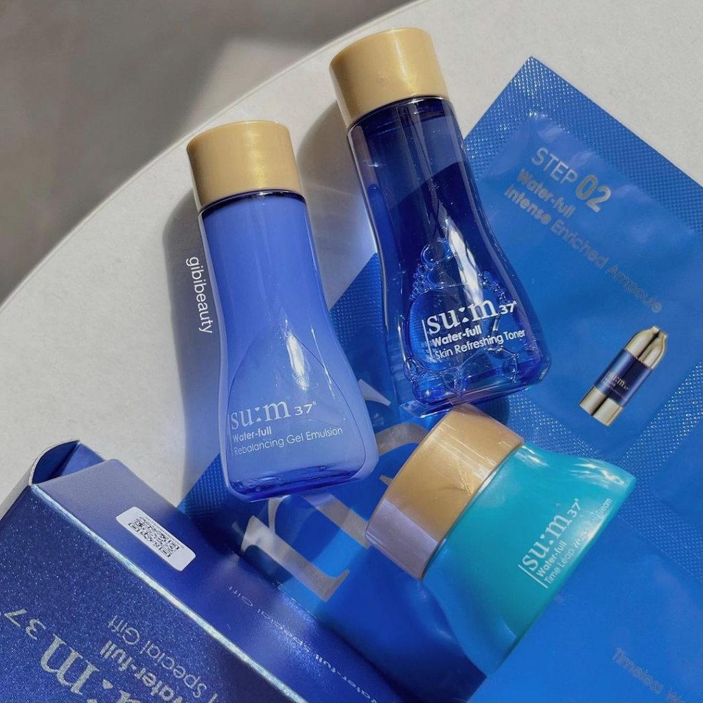 Tinh chất dưỡng da SUM 37