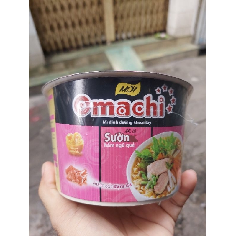Mì omachi  sườn hầm ngủ quả thùng 12 tô