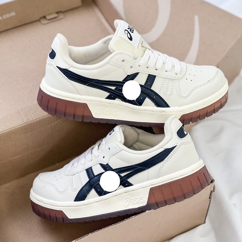 Sneaker vạch đen đế nâu HOT