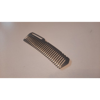 Lược titanium