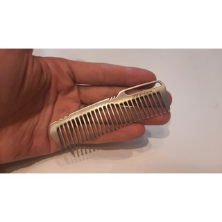 Lược titanium