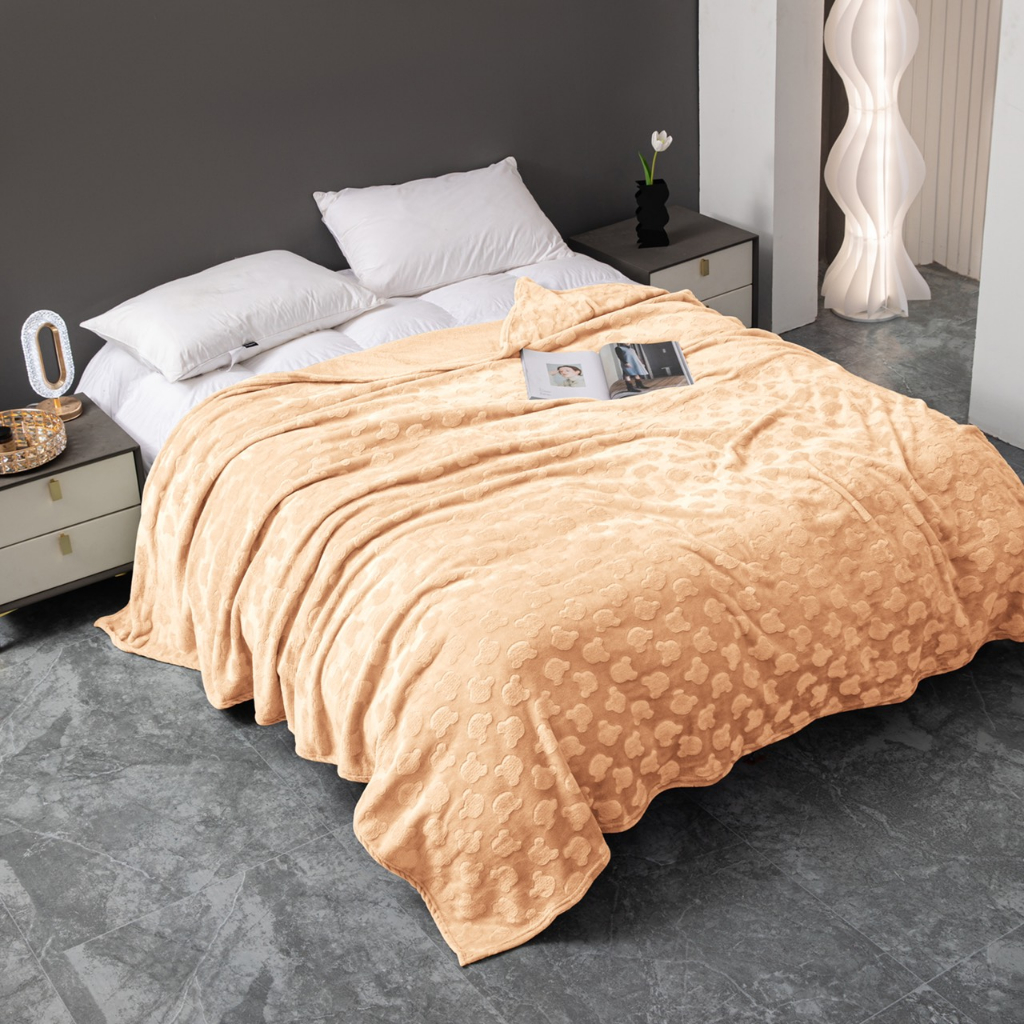 Chăn lông tuyết cao cấp , lông tuyết xuất châu âu siêu mềm mịn, kích thước 2mx2m3 họa tiết hình gấu cực hót