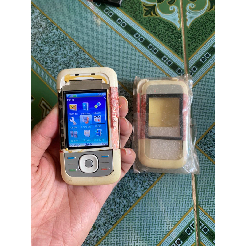 Xác điện thoại Nokia 5300 zin imei