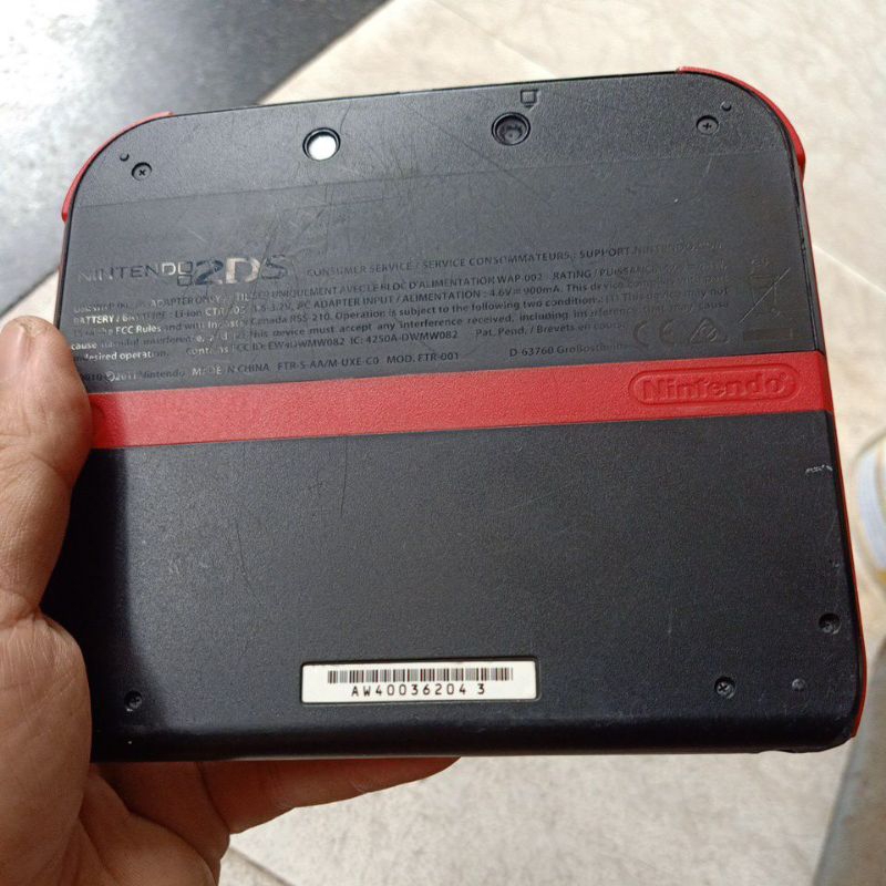 Máy chơi game Nintendo 2DS