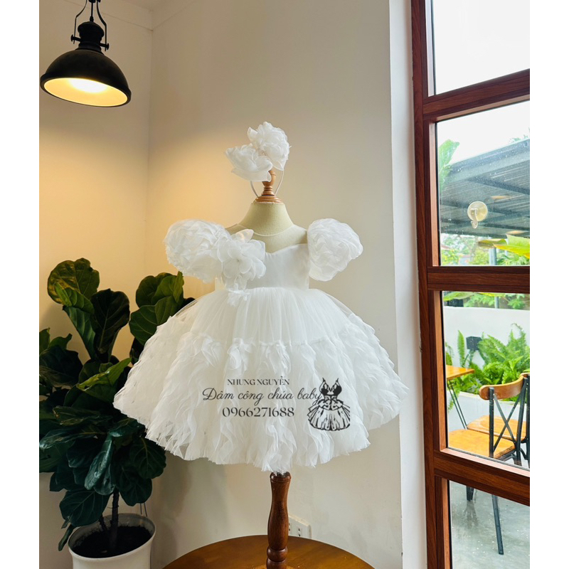 Váy công chúa xù mỳ