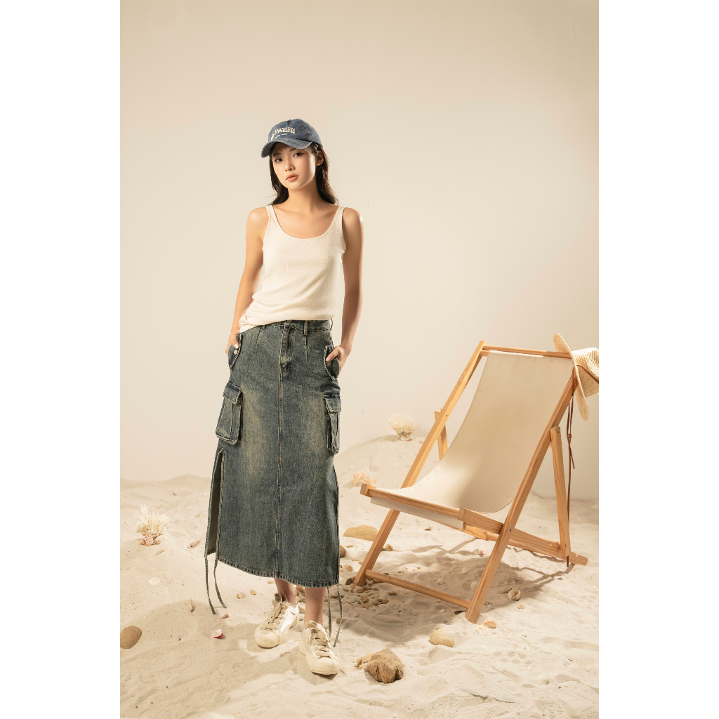 Chân váy jeans dáng dài phối túi hộp xẻ 2 bên cá tính chất cotton mềm mịn - La'coba