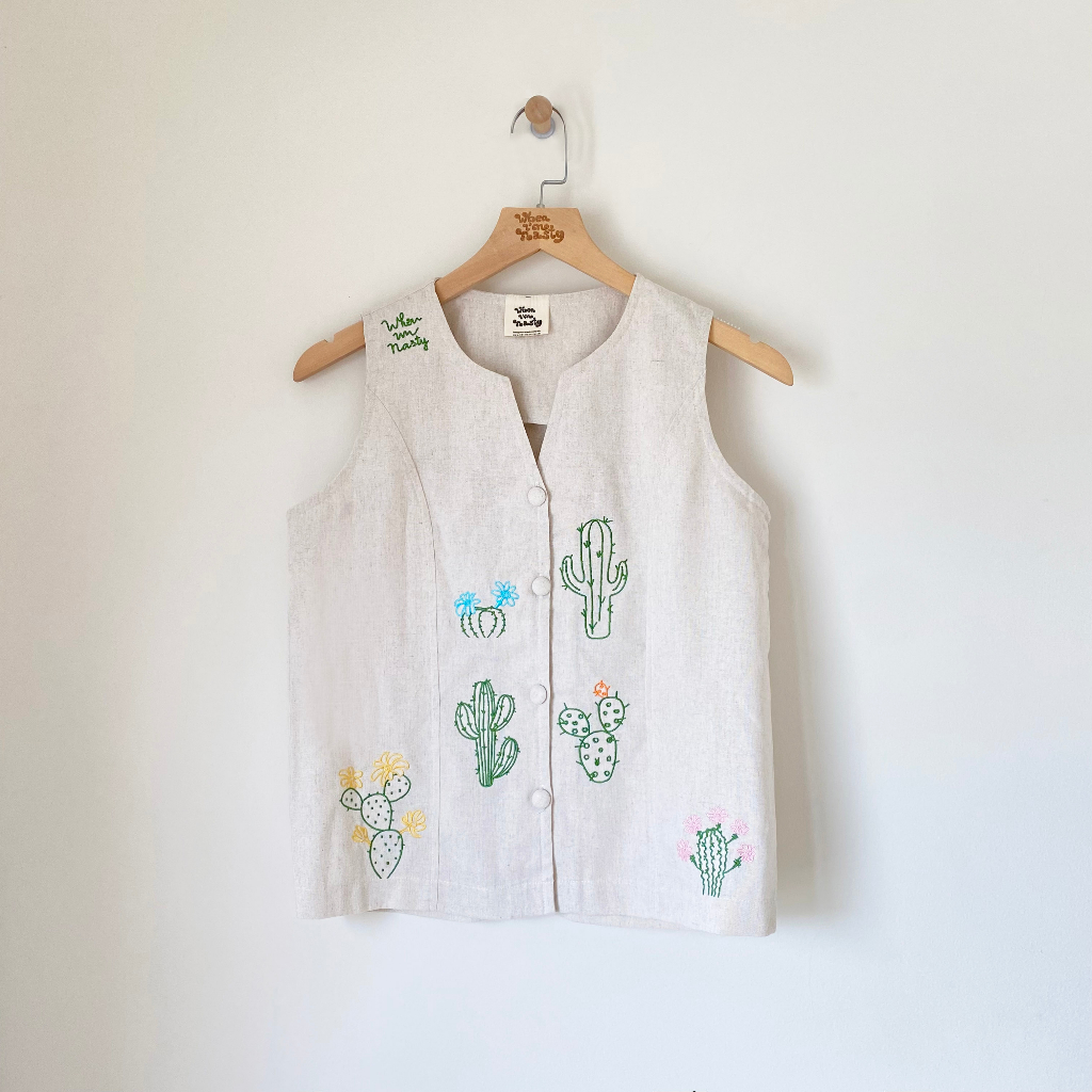 Áo gile nữ vải Linen thoáng mát thêu hoạ tiết xương rồng Cactus thiết kế WHENIMNASTY