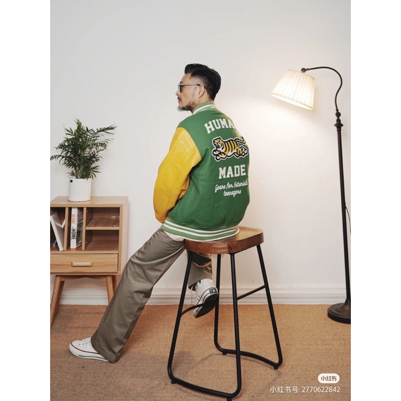 Áo khoác Varsity Human chất lượng cao cấp