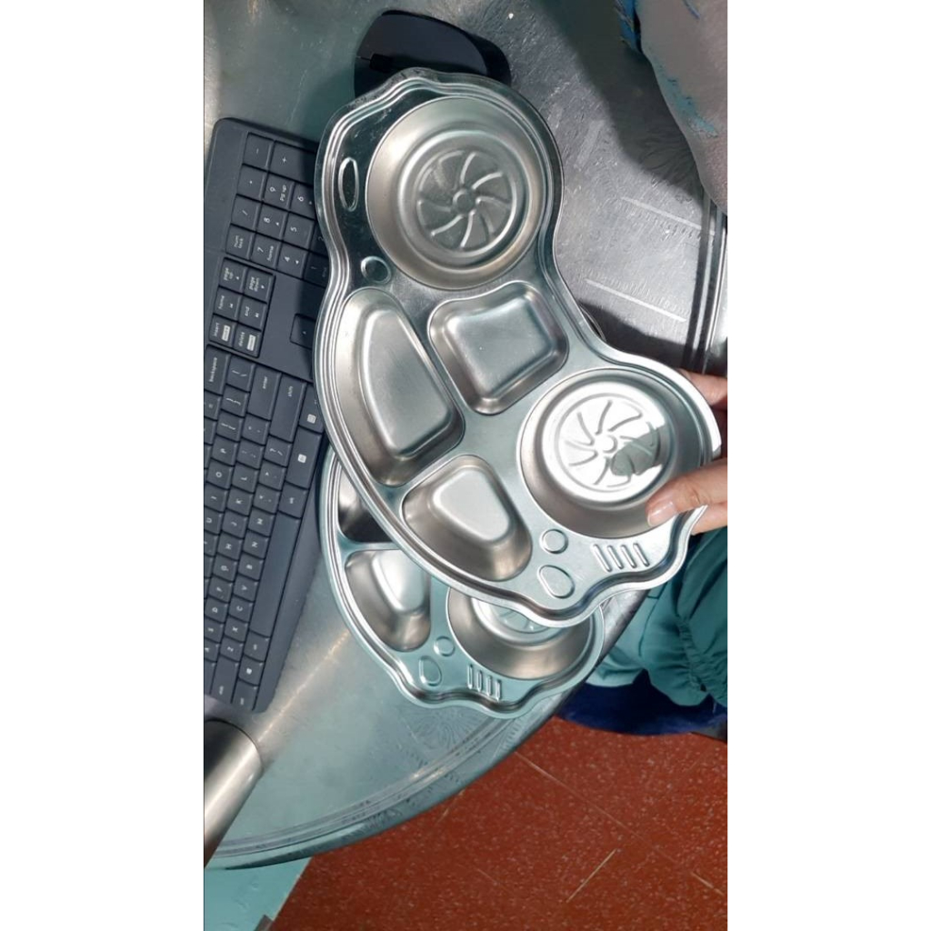 KHAY CƠM INOX 3 NGĂN HÌNH THÚ CHO BÉ TẬP ĂN CAO CẤP AN TOÀN CHO SỨC KHỎE TRẺ EM