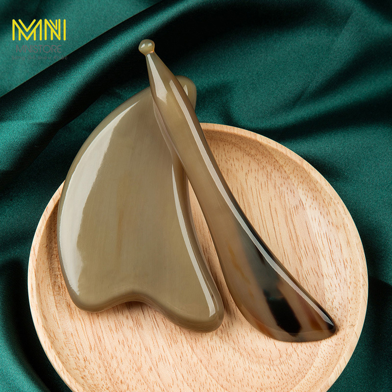 Cạo gió sừng đánh bay vết nhăn da mặt mà không cần dùng bất kỳ loại kem dưỡng nào