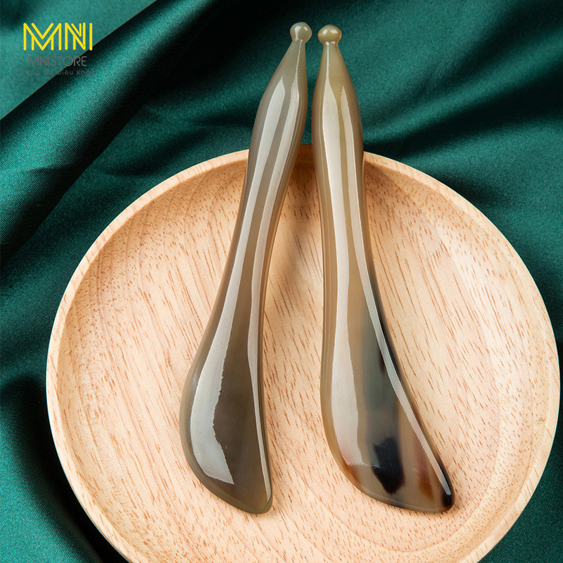 Cạo gió sừng đánh bay vết nhăn da mặt mà không cần dùng bất kỳ loại kem dưỡng nào