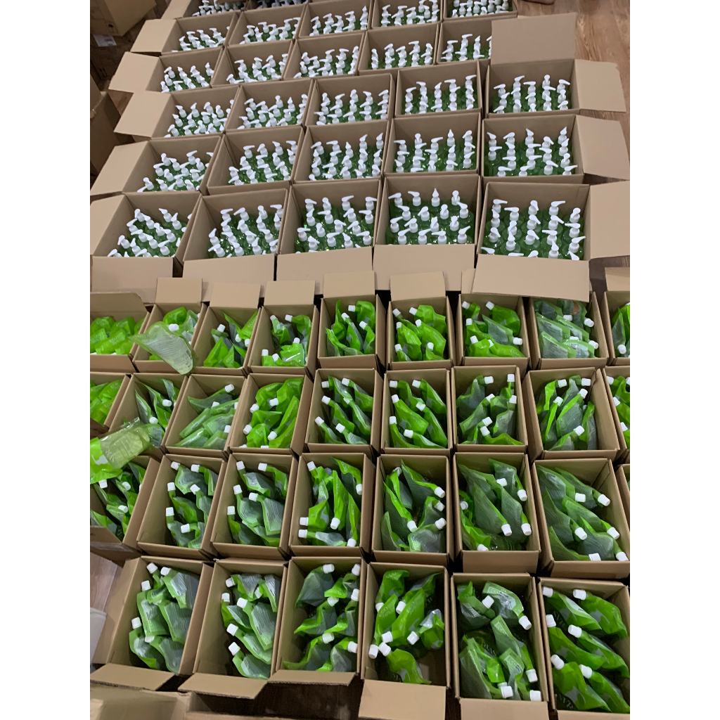 Túi sữa rửa mặt svr 400ml