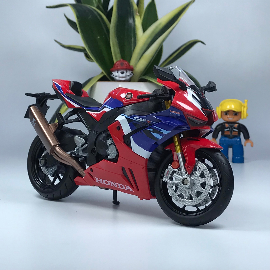Mô hình xe mô tô Honda CBR1000RR tỷ lệ 1:12 Tặng biển số VIP