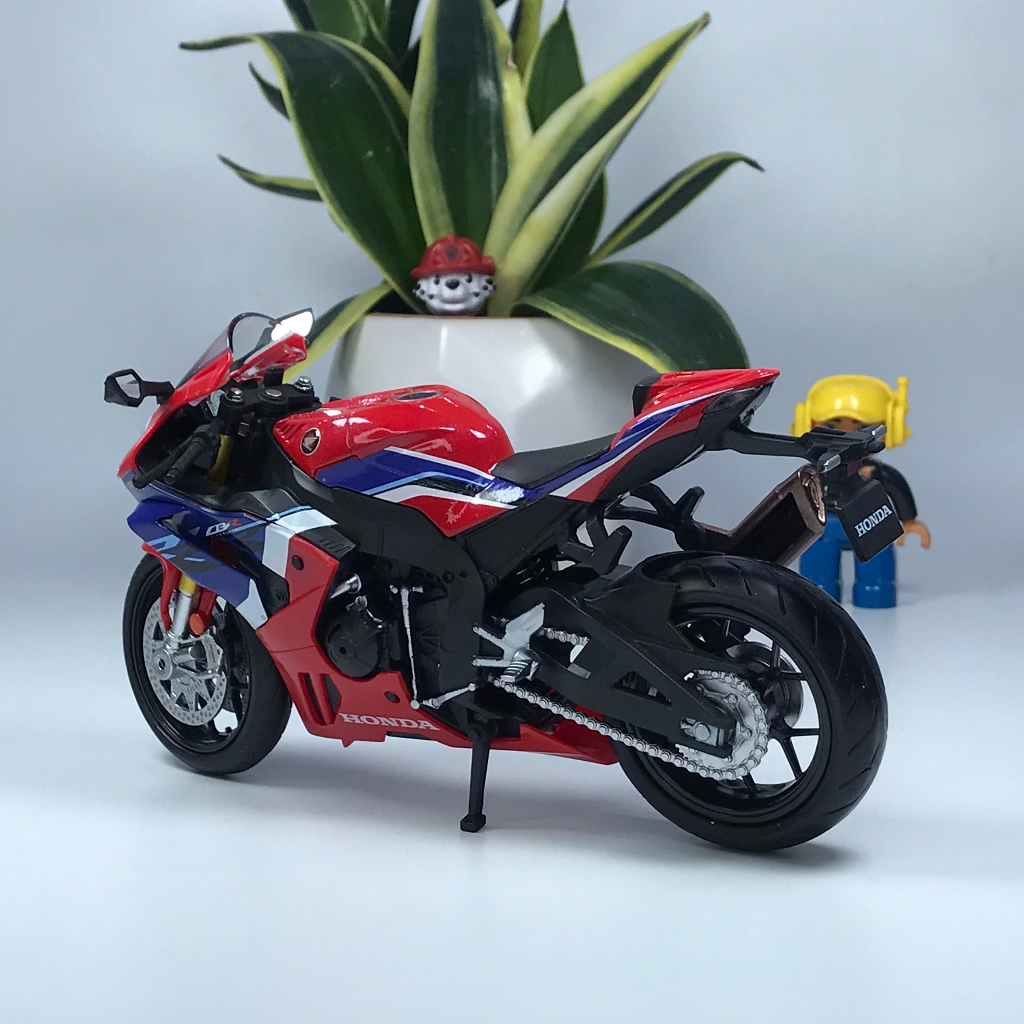 Mô hình xe mô tô Honda CBR1000RR tỷ lệ 1:12 Tặng biển số VIP