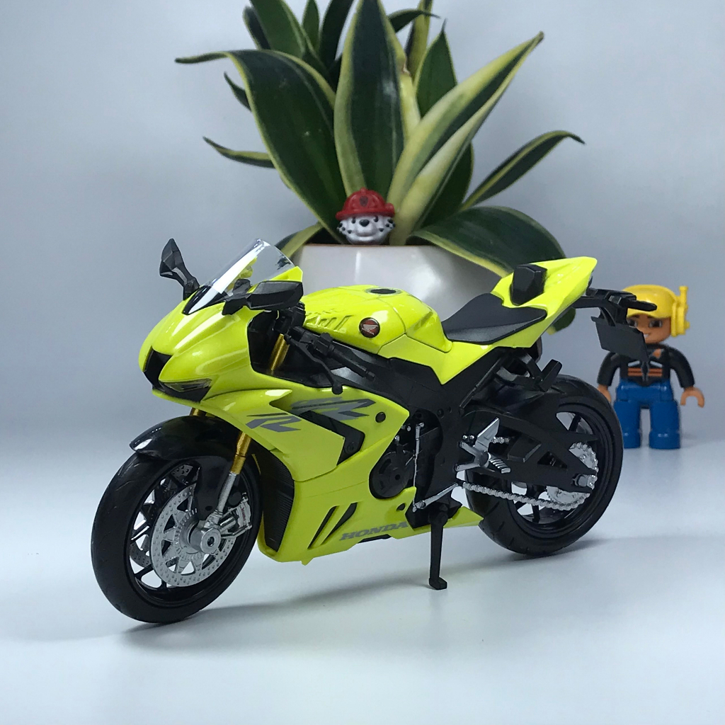 Mô hình xe mô tô Honda CBR1000RR tỷ lệ 1:12 Tặng biển số VIP