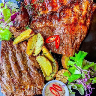 Sườn heo nướng BBQ khay 500g (chỉ giao hỏa tốc)
