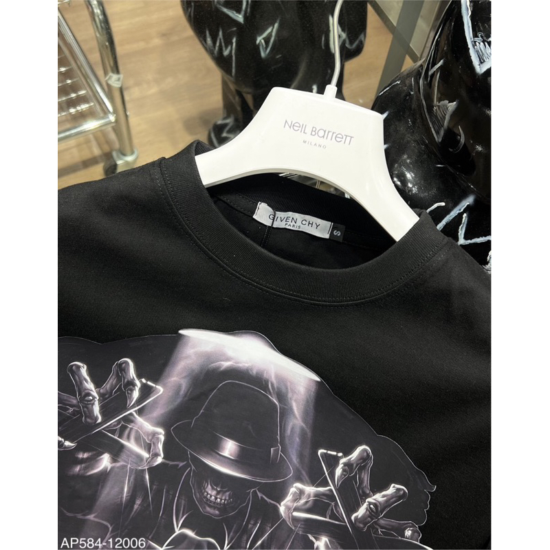 Áo phông Given/chi hoạ tiết qu.ỷ rối cực chất. Nổi bật