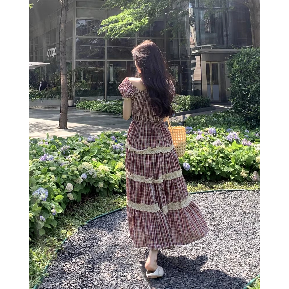 Váy đầm maxi chun ngực viền ren kẻ sọc freesize