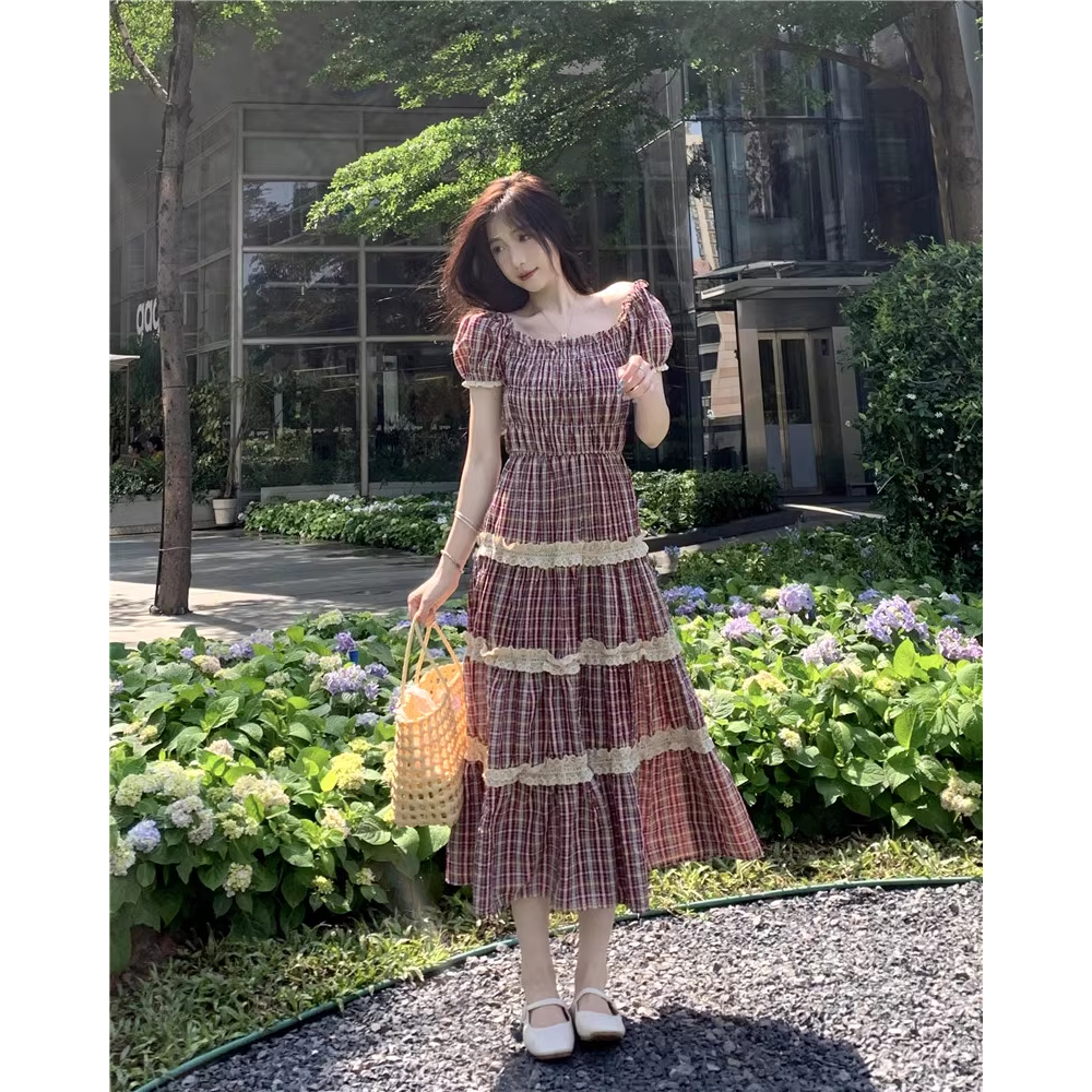 Váy đầm maxi chun ngực viền ren kẻ sọc freesize