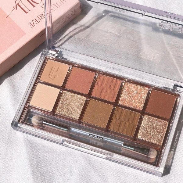 Bảng phấn mắt CLIO  - Có kèm cọ mắt