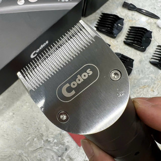 Tông đơ codos 929 có đế sạc
