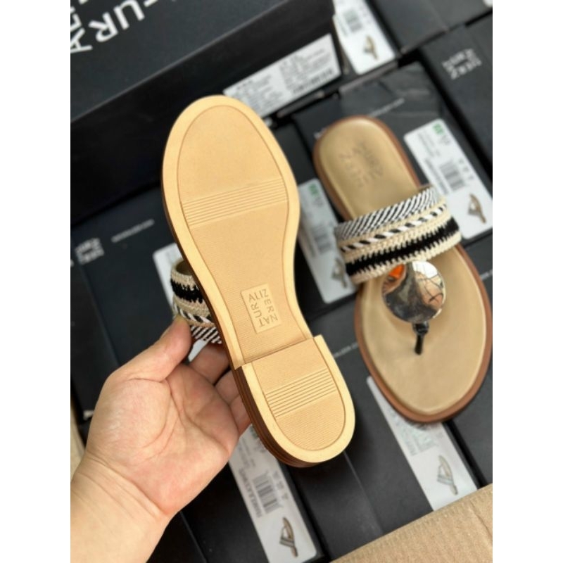 Dép Naturalizer* xỏ ngón nữ - dư xịn